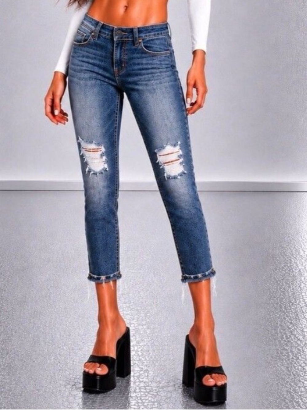 Joe’s Jeans Billie Ankle Boyfriend Slim Distressed Fray Crop Jeans W27x26 EUC